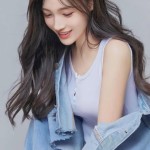 女生裸妆图片大全免费看丧夫后的滋润日子